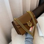 sac bandouliere avec chaine marron glace