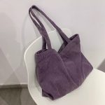 sac en velours couleur lavende