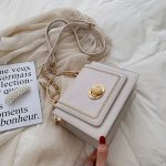 sac a main bandouliere chaine blanc