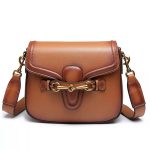 sac pochette bandouliere cuir femme camel