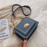 sac a main bandouliere chaine bleu
