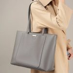 sac en cuir pour les cours gris
