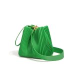sac bandouliere luxe en cuir vert