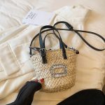 petit sac en paille bandouliere noir