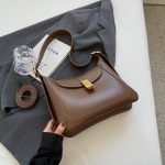 sac a bandouliere marron clair