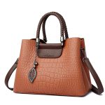 sac a main cuir croco camel