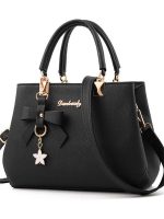 sac a main noir taille moyenne bandouliere