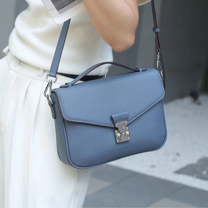 petit sac a main cuir grainé bleu