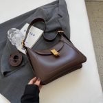 sac a bandouliere couleur café