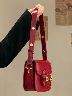 sac bandouliere rouge elegant